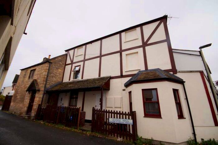 2 Bedroom Flat To Rent In Charlton Kings GL53