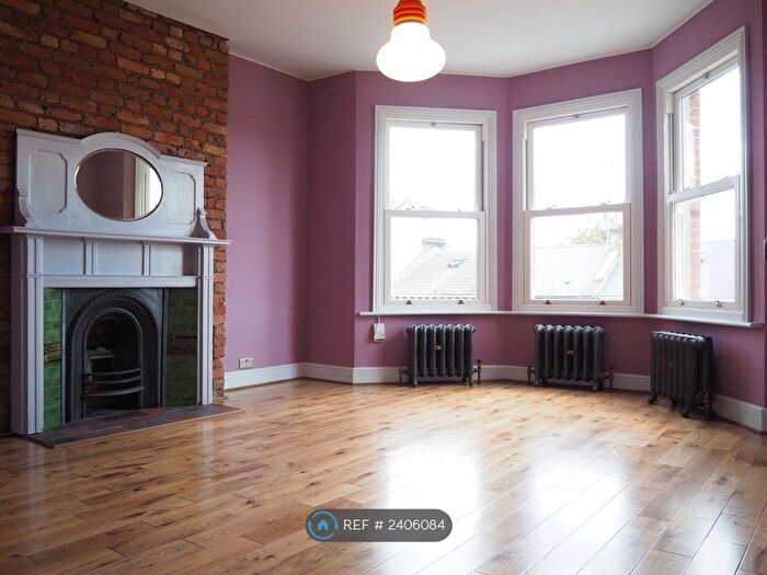 2 Bedroom Flat To Rent In Salisbury Mansions, London, N15