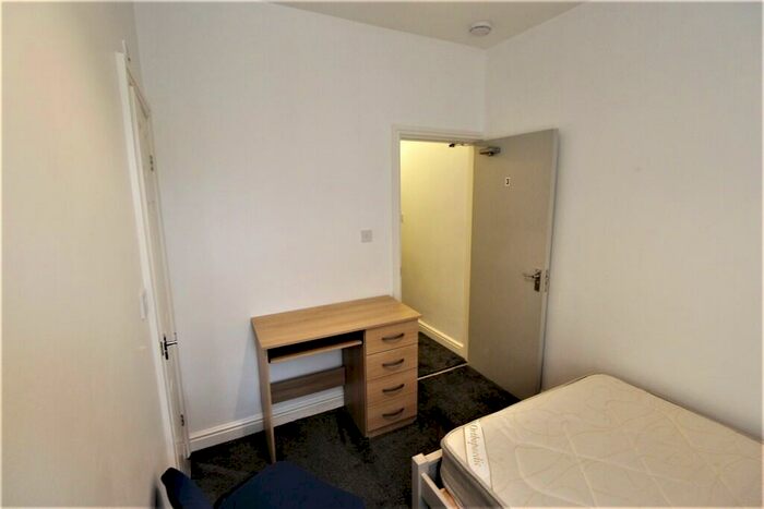4 Bedroom Terraced House To Rent In Northfield Road, Coventry, CV1