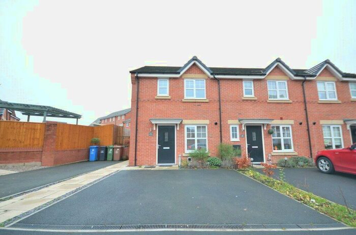 3 Bedroom House To Rent In Kings Road, Audenshaw, Manchester, M34