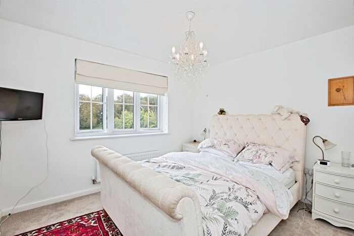 4 Bedroom Detached House For Sale In Vartenham Close, Milborne Port, Sherborne, DT9