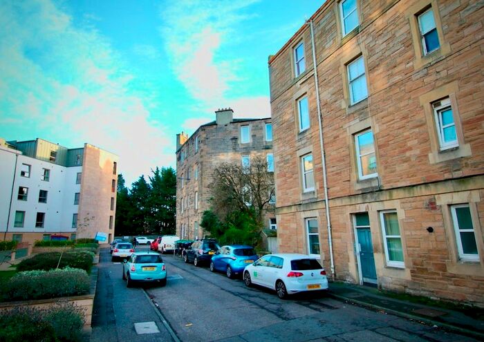 2 Bedroom Flat To Rent In Dalgety Road, Meadowbank, Edinburgh, EH7