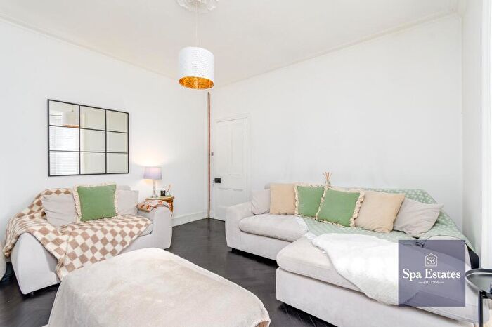 2 Bedroom Terraced House For Sale In Broad Street, Warwick, CV34
