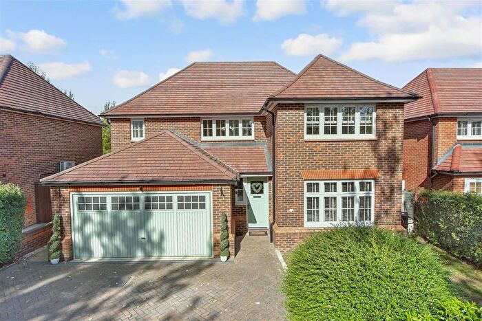 4 Bedroom Detached House For Sale In Bramling Way, Rainham, Gillingham, Kent, ME8