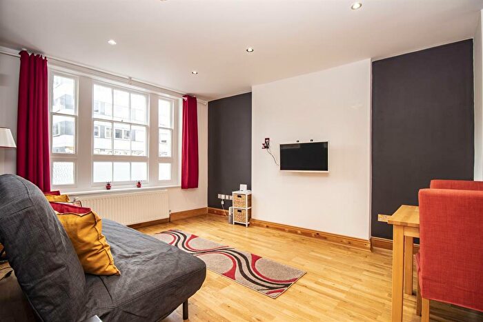 1 Bedroom Apartment To Rent In Paul Street, London, EC2A