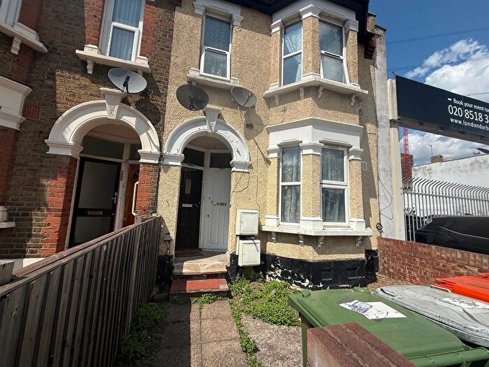 2 Bedroom Maisonette To Rent In Romford Road, London, E12