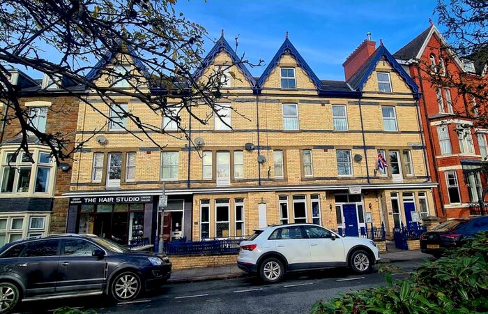 1 Bedroom Apartment To Rent In South Crescent, Llandrindod Wells, Powys, LD1