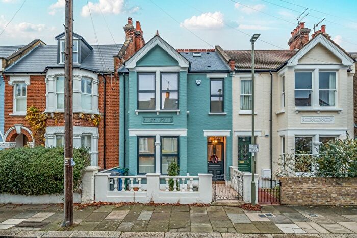 5 Bedroom Terraced House To Rent In Leicester Road, London, N2