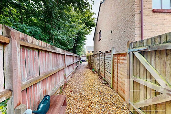 1 Bedroom Maisonette To Rent In Charrington Way, Broadbridge Heath, RH12