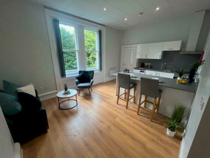 1 Bedroom Flat To Rent In Ridgeway House, LS6