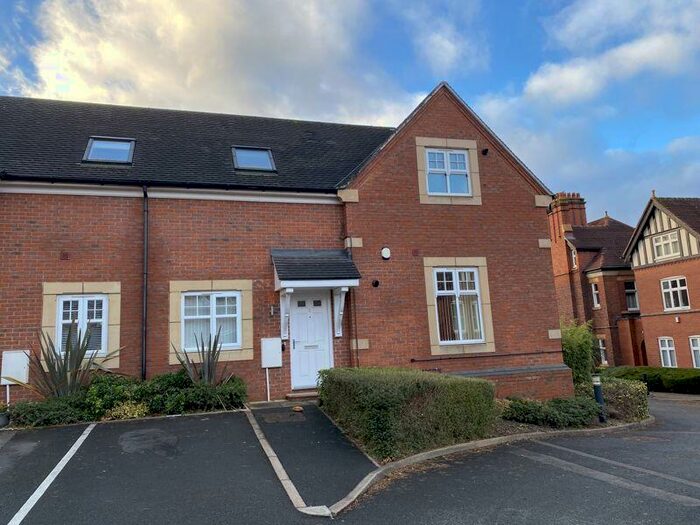 2 Bedroom Flat To Rent In Westhill House, Oldswinford, DY8
