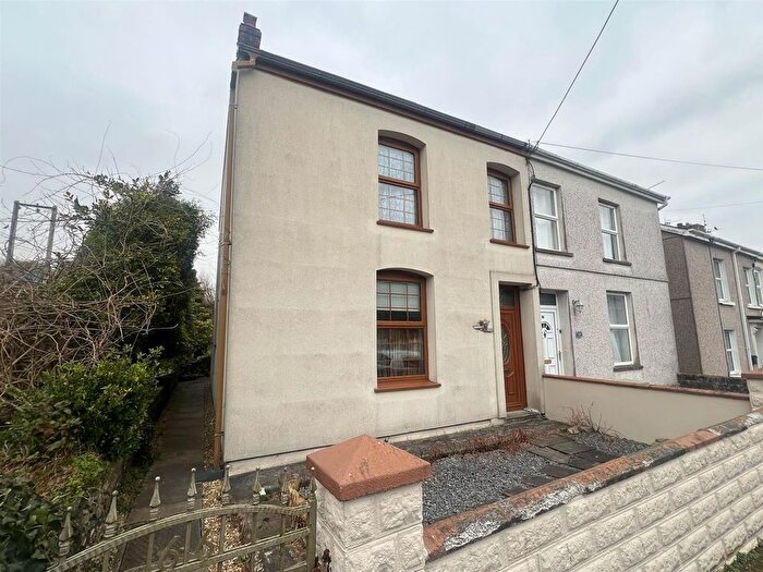 3 Bedroom Semi-Detached House For Sale In Tirycoed Road, Glanamman, Ammanford, SA18