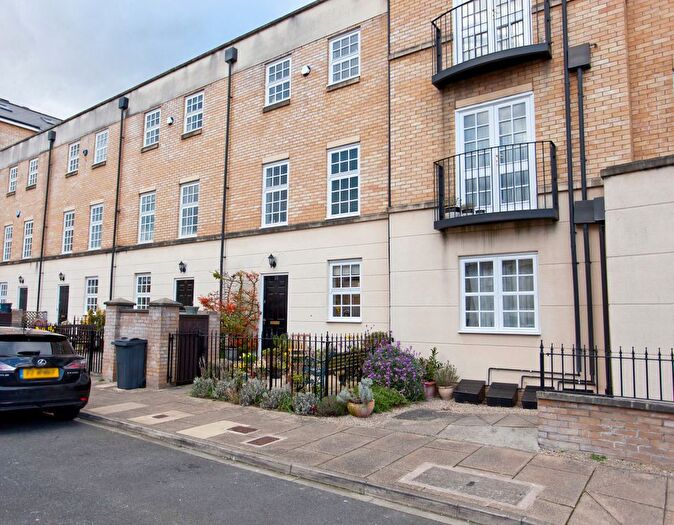 4 Bedroom Town House To Rent In Bishopfields Drive, York, YO26