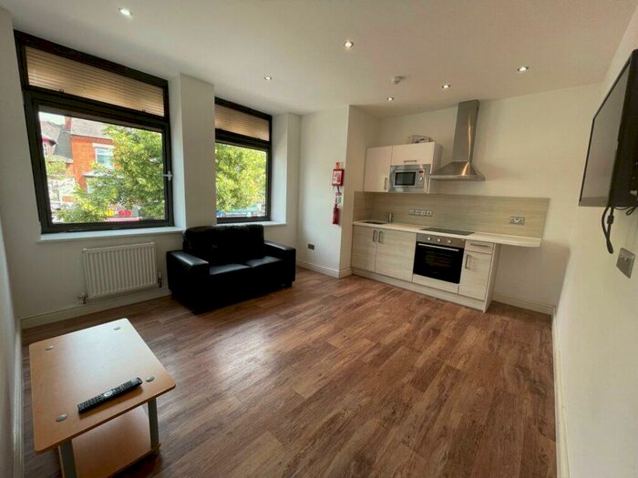 1 Bedroom Flat To Rent In Westcotes Drive, Leicester, LE3