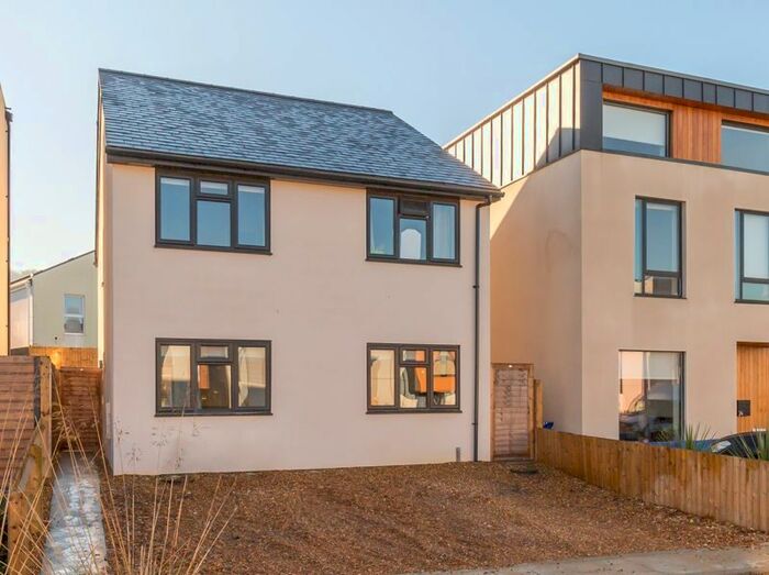 3 Bedroom Detached House For Sale In Friend Way, Ambrosden, Bicester OX25