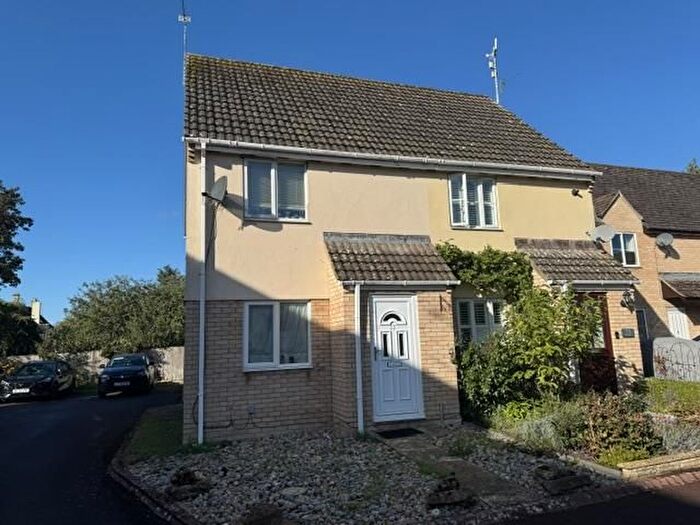 2 Bedroom End Terrace House For Sale In Jefferies Close, Fairford, GL7