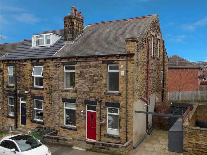2 Bedroom End Of Terrace House To Rent In Cowley Road, Leeds, West Yorkshire, LS13