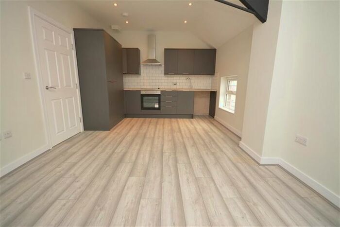 1 Bedroom Flat To Rent In Church Street, Frodsham, WA6