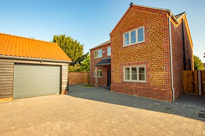4 Bedroom Detached House For Sale In The Sett, North Wootton, PE30