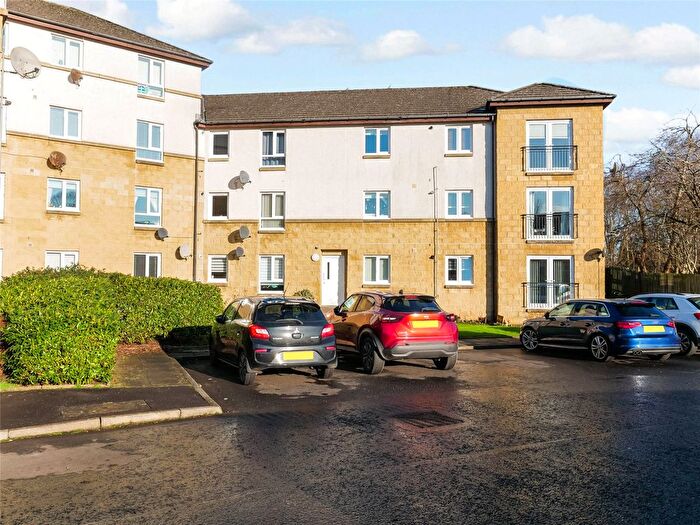 2 Bedroom Flat For Sale In Croft Gardens, Cambuslang, Glasgow, South Lanarkshire, G72