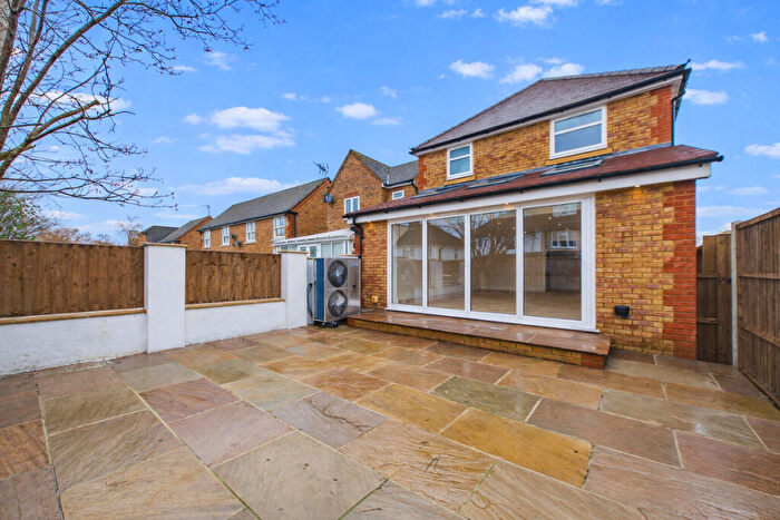 3 Bedroom Detached House For Sale In Dowling Court, Hemel Hempstead, HP3