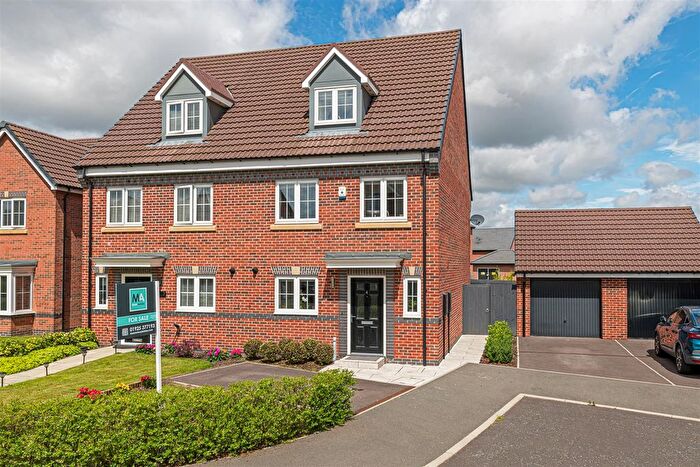 4 Bedroom Semi-Detached House For Sale In Shepherds Grove, Great Sankey, Warrington, WA5