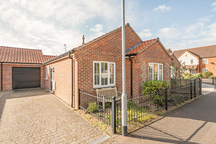 2 Bedroom Detached Bungalow For Sale In Ainsworth Road, Holt, NR25
