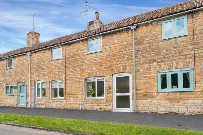 3 Bedroom Cottage For Sale In Main Street, Braceborough, Stamford, PE9