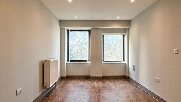 1 Bedroom Flat To Rent In Week Street, Maidstone, ME14