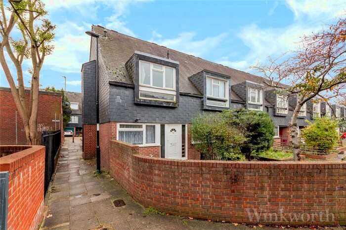 2 Bedroom End Terrace House To Rent In Ludwick Mews, London, SE14