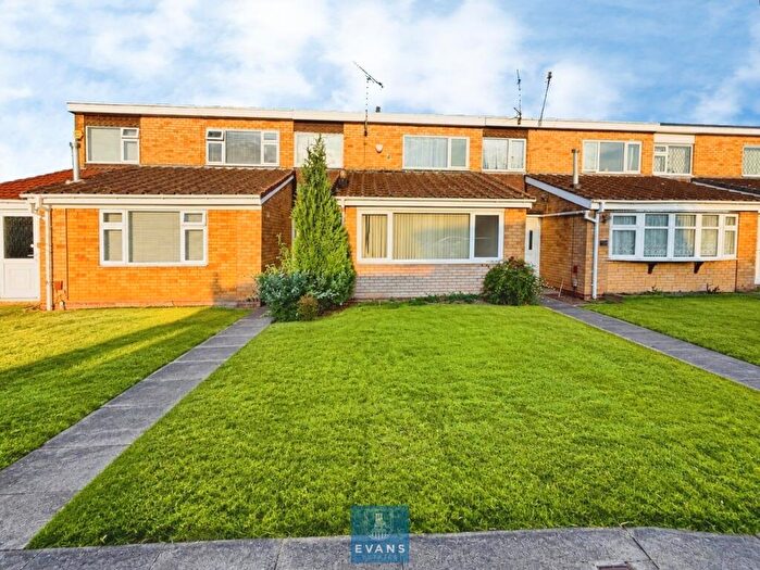 3 Bedroom Terraced House For Sale In Brade Drive, Walsgrave, Coventry, CV2