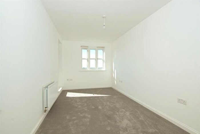 2 Bedroom Flat To Rent In Bridge Court, Stanley Road, South Harrow, HA2