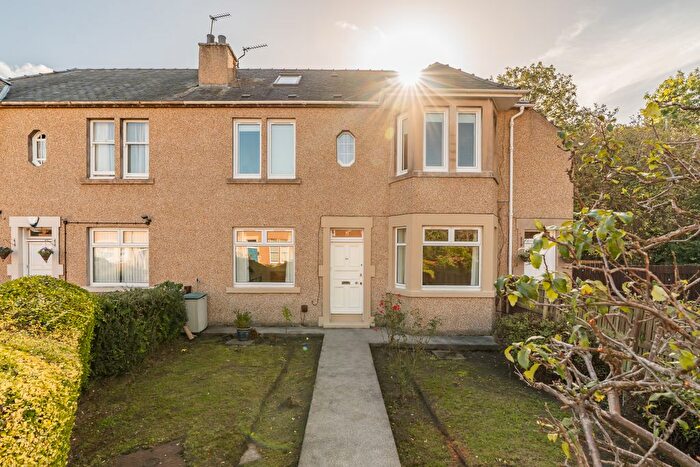 2 Bedroom Flat For Sale In Glendevon Grove, Edinburgh, EH12