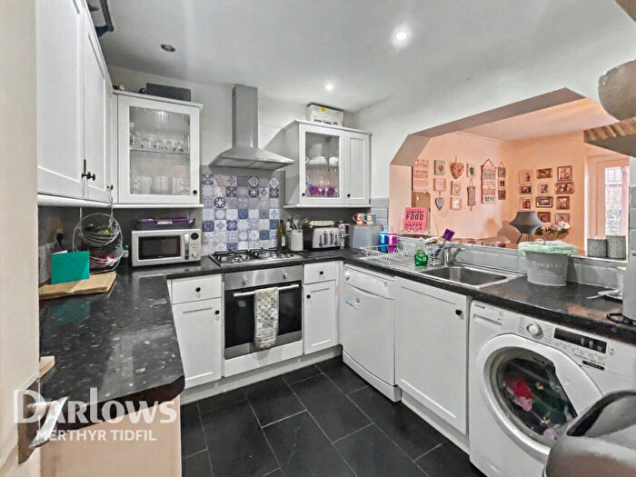 4 Bedroom Detached House For Sale In Shire Court, Treharris, CF46