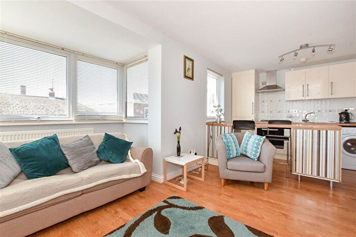 2 Bedroom Flat For Sale In Regent Street, Shanklin, Isle Of Wight, PO37