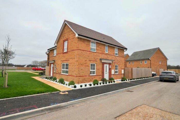 3 Bedroom Semi-Detached House To Rent In King Gardens, Wimborne, BH21