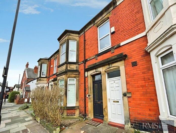6 Bedroom Flat For Sale In Myrtle Grove, Newcastle Upon Tyne, NE2