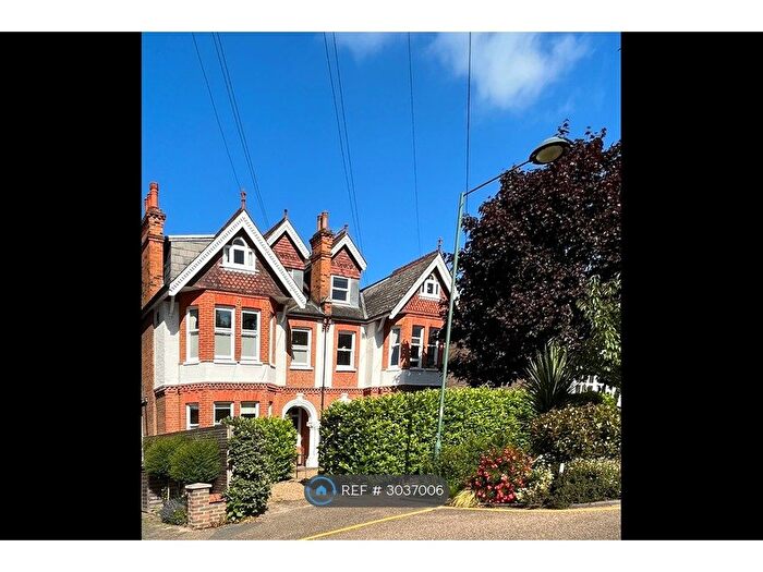 2 Bedroom Flat To Rent In Manorgate Road, Kingston Upon Thames, KT2