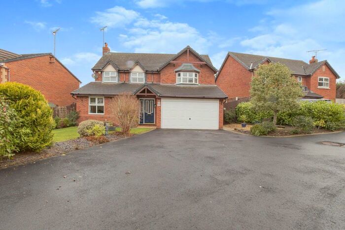 4 Bedroom Detached House For Sale In The Dell, Heapey, Chorley, Lancashire, PR6