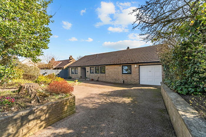 4 Bedroom Detached Bungalow For Sale In Shelf Hall Lane, Shelf, HX3