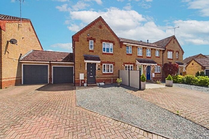 3 Bedroom End Of Terrace House For Sale In Celandine Close, Thetford, IP24