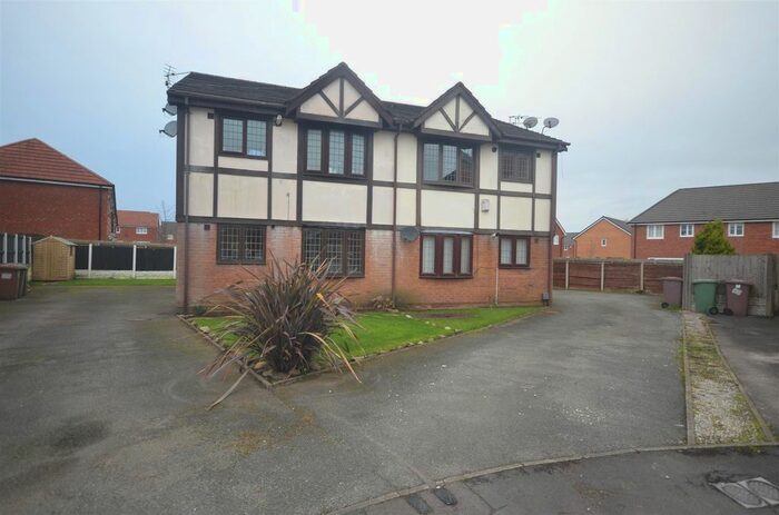 2 Bedroom Flat To Rent In Meliden Gardens, St. Helens, WA9