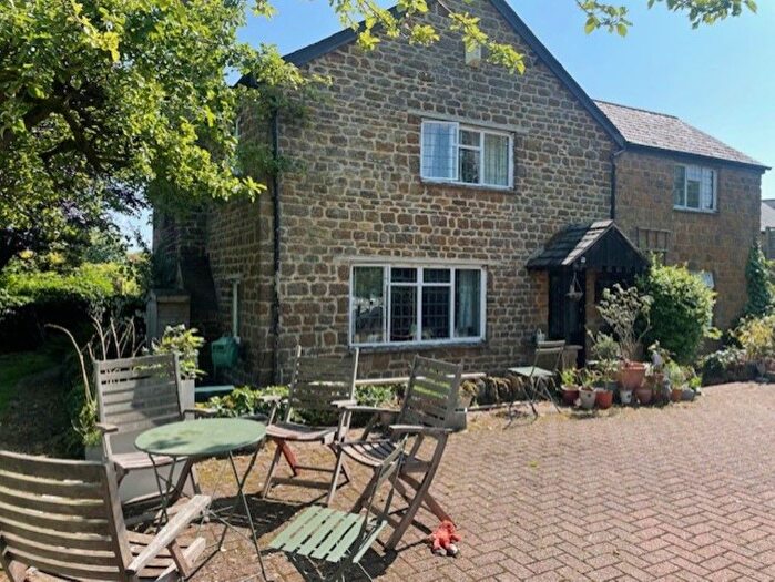 5 Bedroom Cottage To Rent In Westhorpe Lane, Byfield, NN11