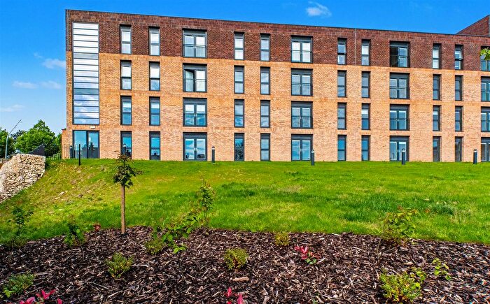 1 Bedroom Flat To Rent In Station Quarter, Hunslet House, Corby, NN17