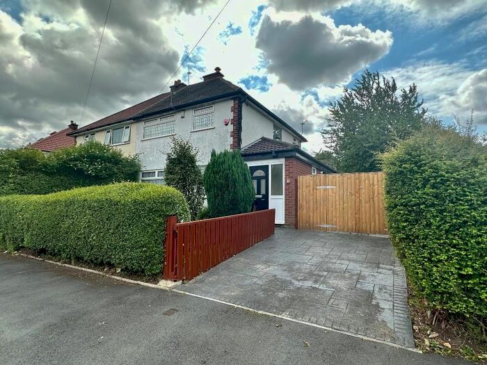 3 Bedroom Semi-Detached House To Rent In Braddon Road, Woodley, Stockport, SK6