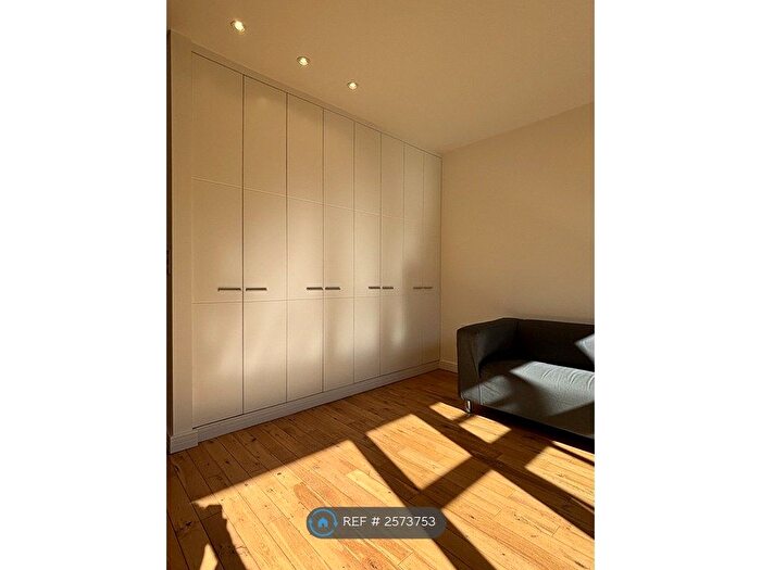 1 Bedroom Flat To Rent In Partridge Road, Cardiff, CF24