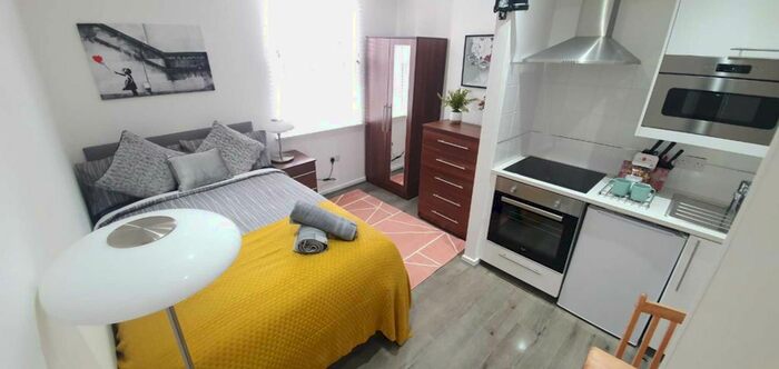 Studio To Rent In Portnall Road, London, W9