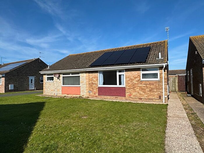 1 Bedroom Semi-Detached Bungalow To Rent In Shelley Walk, Eastbourne, East Sussex, BN23