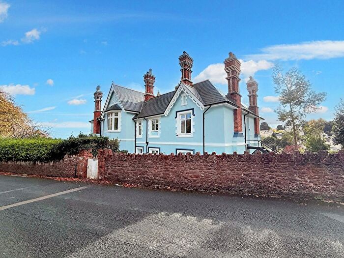 2 Bedroom Flat To Rent In Greenway Road, Chelston, TQ2