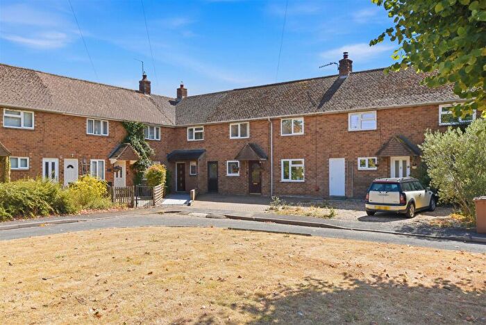 3 Bedroom Terraced House For Sale In Elm Close, Pebworth, CV37